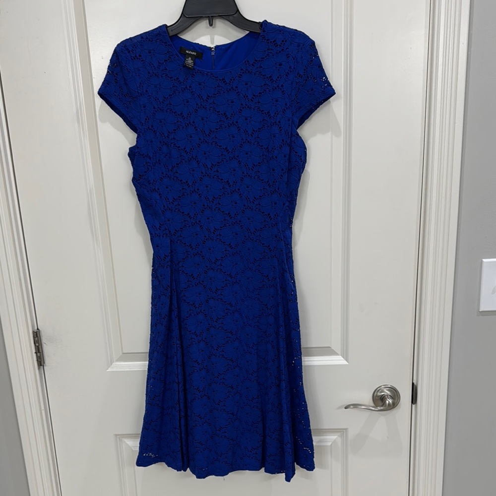 Royal Blue A-Line Dress with Crew Neck and Short Sleeves for Wedding Guest